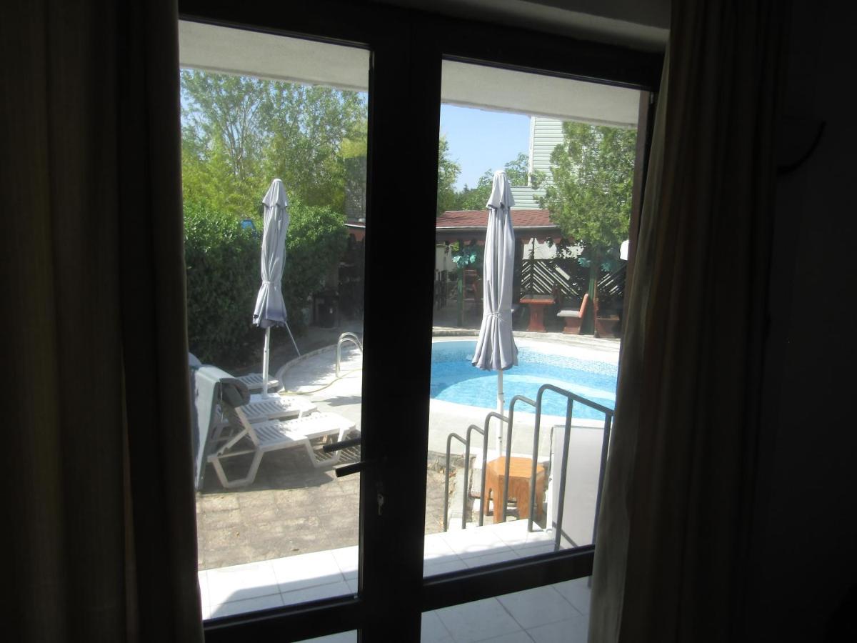 Hostel Papagal Βάρνα Εξωτερικό φωτογραφία