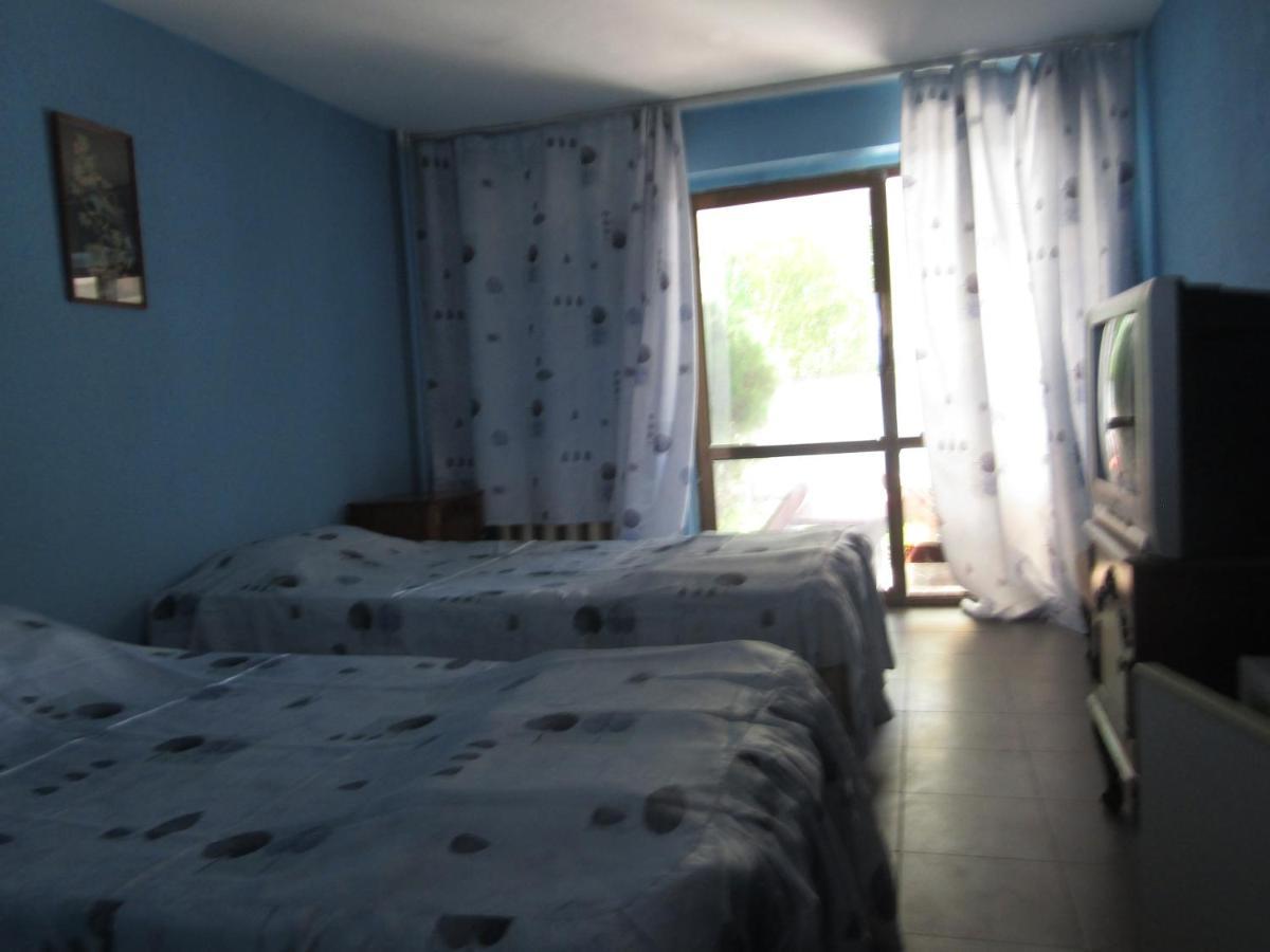 Hostel Papagal Βάρνα Εξωτερικό φωτογραφία
