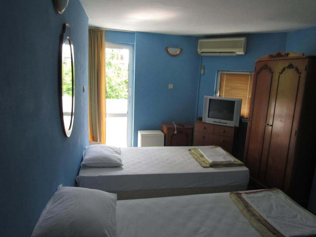 Hostel Papagal Βάρνα Εξωτερικό φωτογραφία