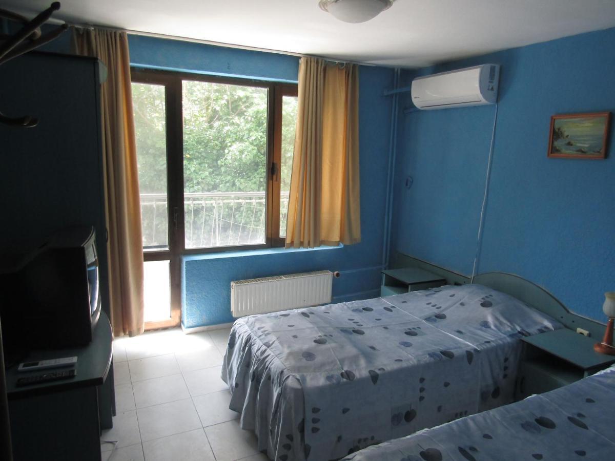 Hostel Papagal Βάρνα Εξωτερικό φωτογραφία