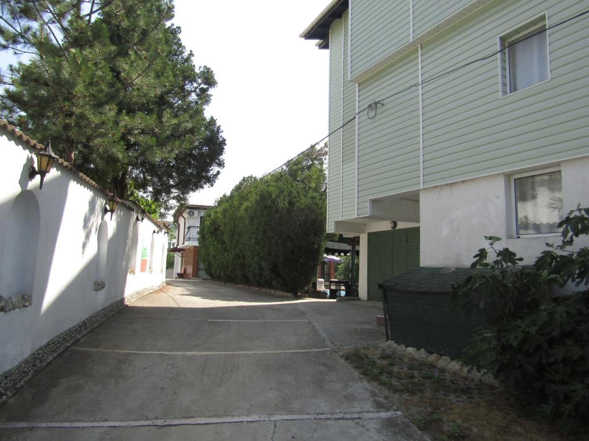 Hostel Papagal Βάρνα Εξωτερικό φωτογραφία