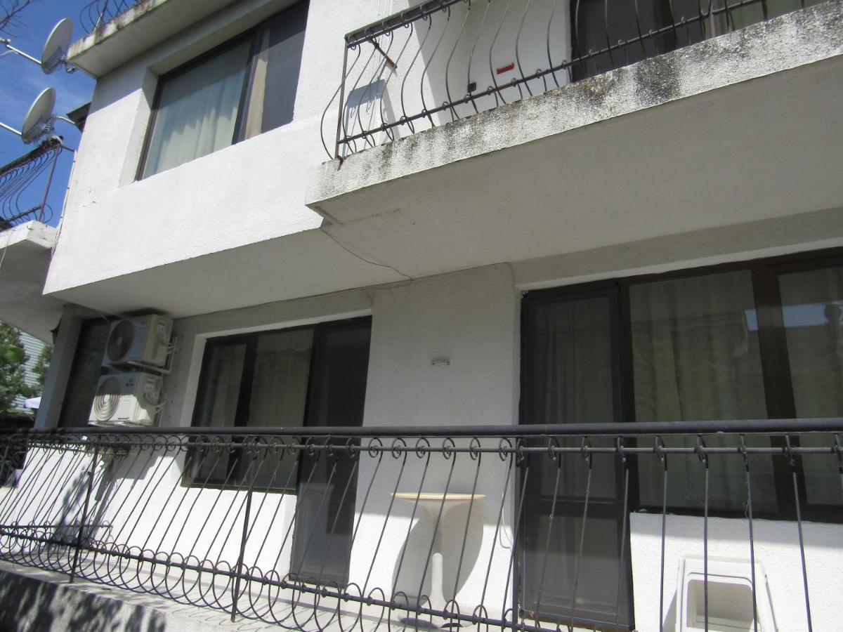 Hostel Papagal Βάρνα Εξωτερικό φωτογραφία