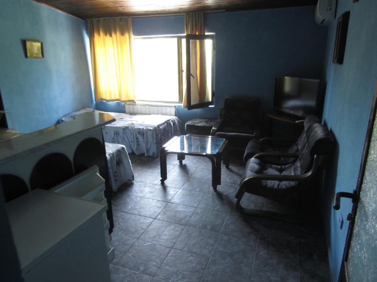 Hostel Papagal Βάρνα Εξωτερικό φωτογραφία