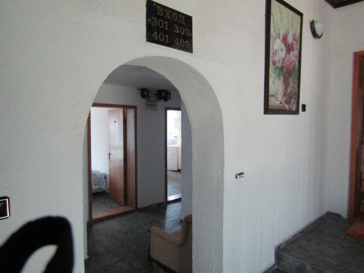 Hostel Papagal Βάρνα Εξωτερικό φωτογραφία