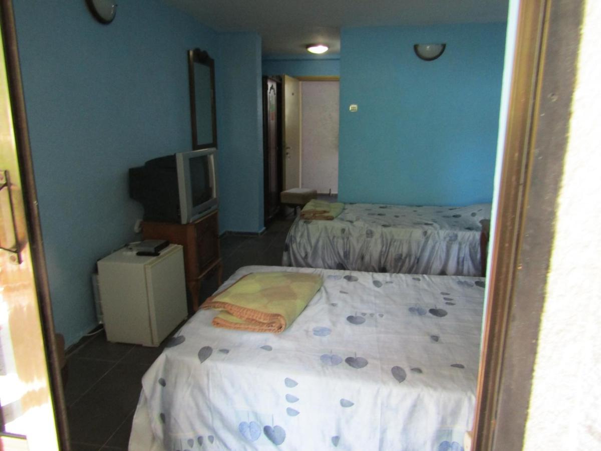 Hostel Papagal Βάρνα Εξωτερικό φωτογραφία