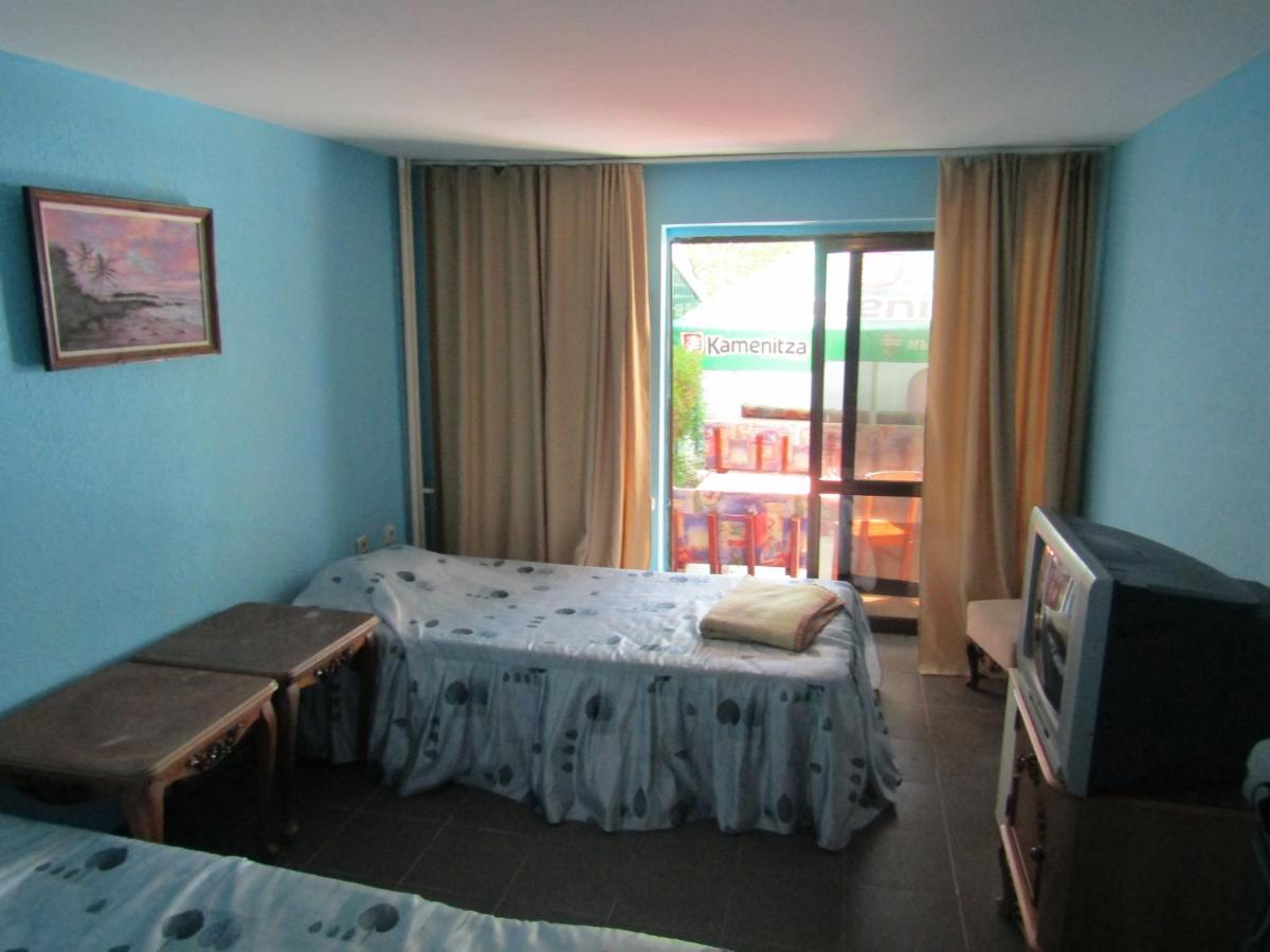 Hostel Papagal Βάρνα Εξωτερικό φωτογραφία